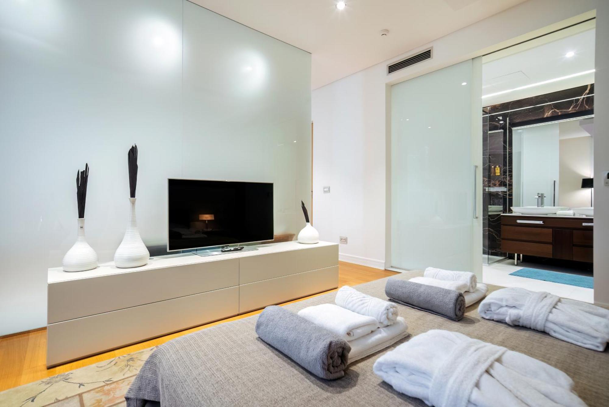 Villa Luxury Waterfront At Dukly Gardens Budva